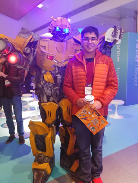 A photo with Bumblebee